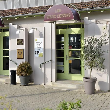 Logis Auberge Des Vieux Chenes Malemort Exterior foto